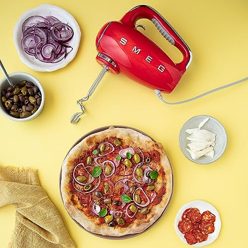 Smeg HMF01RDEU elektromos mixer, 9 sebesség, turbó, sima indítás, 4 habverő, 2 dagasztó, bevonatos, 250 W (piros)