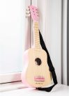 New Classic Toys fa játék gitár deluxe természetes/rózsaszín, zenei könyvvel és - outlet termék