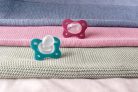 Chicco Gommotto Dual Soft szilikon cumi 16-36 hónap, kétszínű, 2 darabos, lány - outlet termék