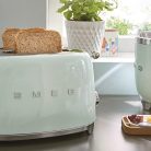 Smeg TSF01PGEU kenyérpirító (2 szeletes, 6 fokozat, melegítő, kiolvasztó, bagel funkció, morzsatálca, 950W, pasztellzöld)